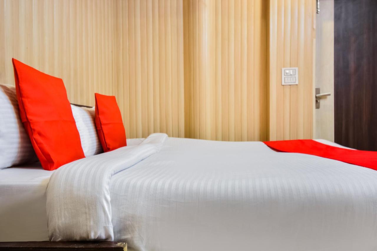 Oyo 46152 Hotel Neelam Karnāl 외부 사진